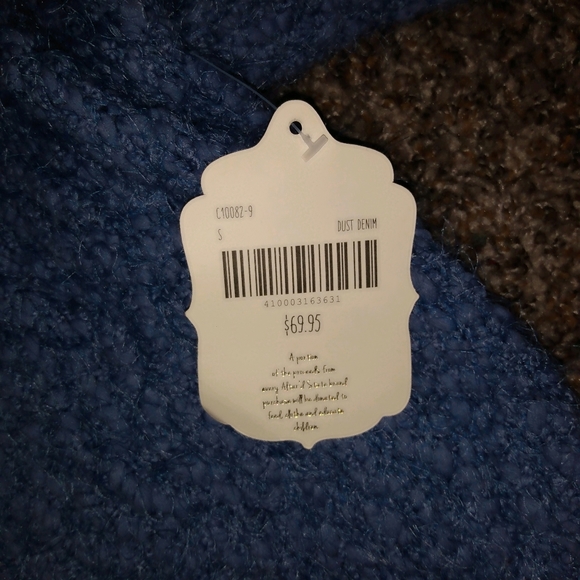 Altre'd State Sweater - Picture 4 of 4